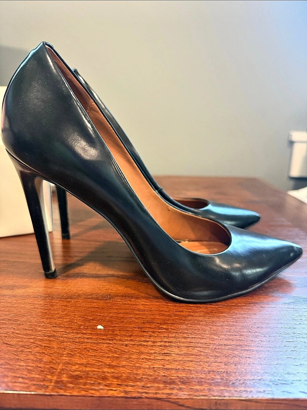 Steve Madden Proto Pointed Toe Pumps in Black US 8.5
